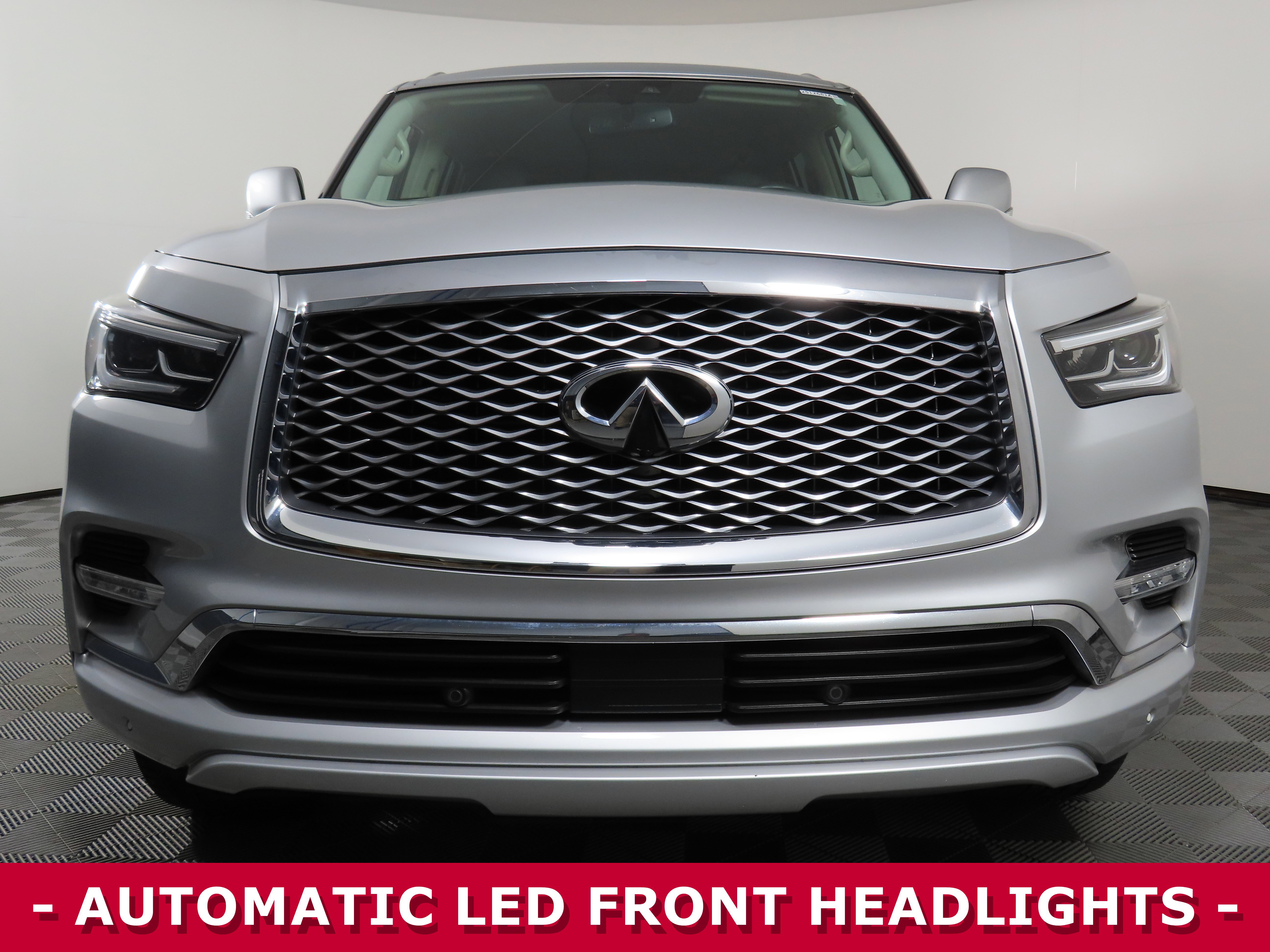 Used 2019 INFINITI QX80 Luxe image 2