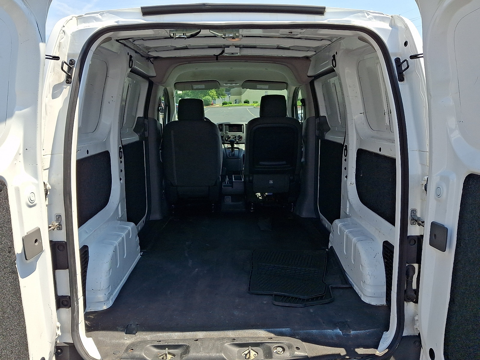 Used 2021 Nissan NV200 S FWD image 28