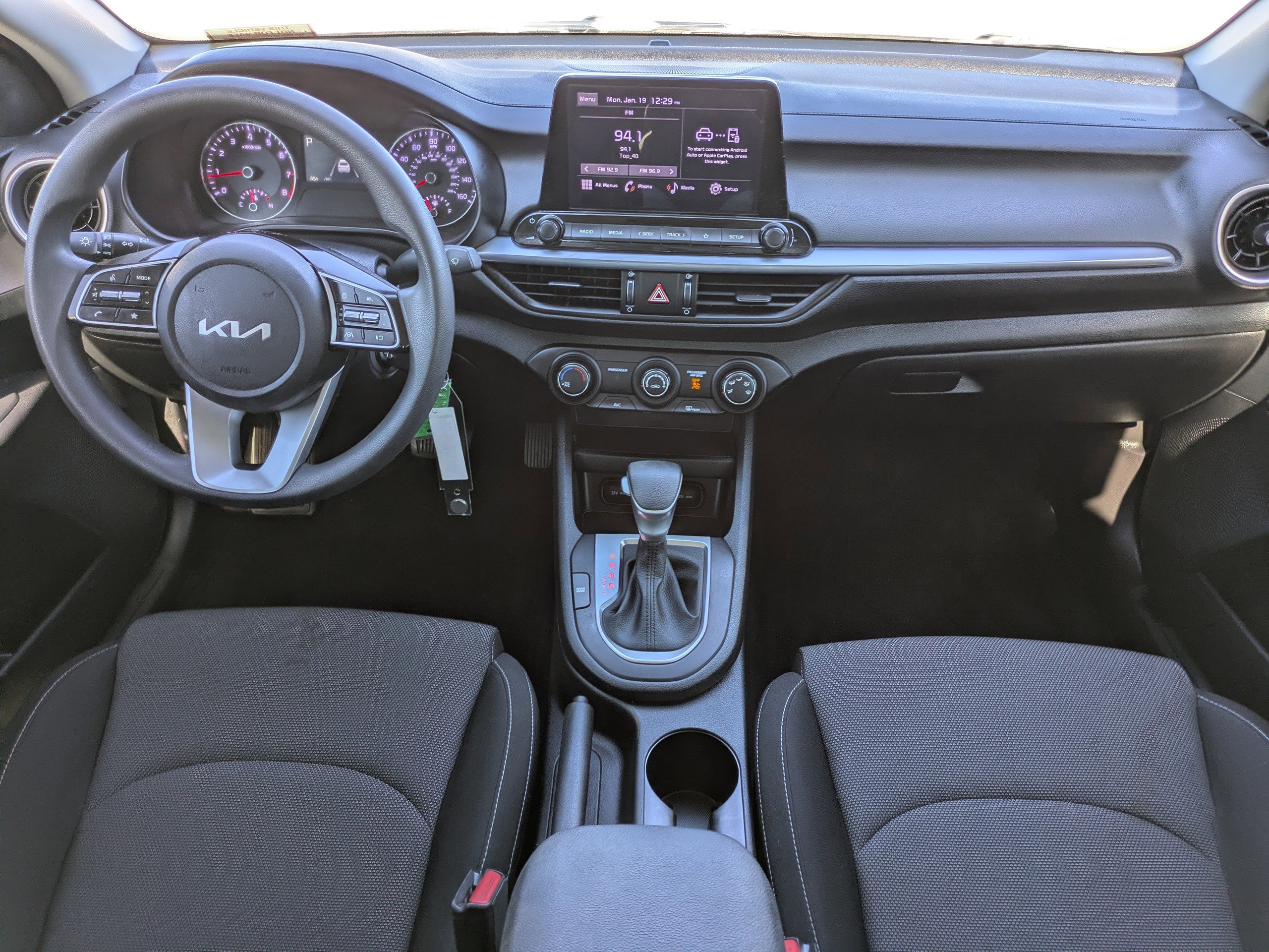 Certified 2022 Kia Forte LXS w/ LXS Technology Package image 15