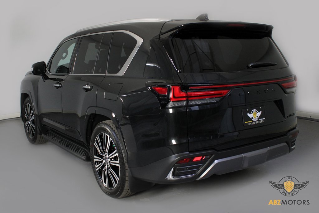 Used 2025 Lexus LX 600 4WD w/ Accessory Package (2T) image 7