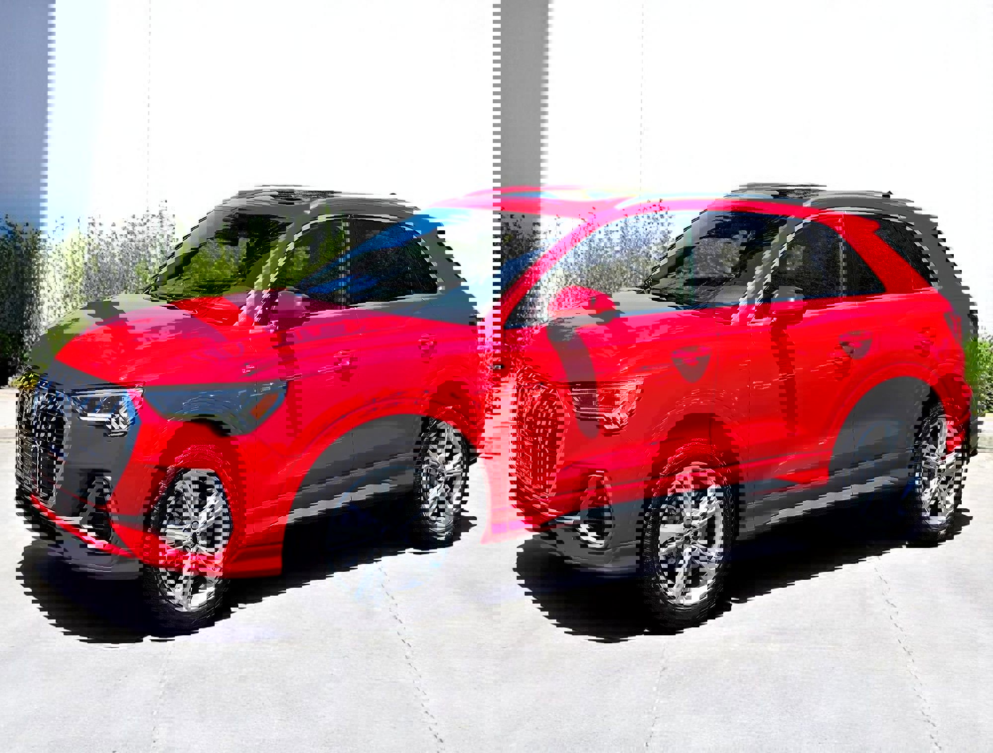 Used 2023 Audi Q3 2.0T Premium w/ 19" Wheel Package