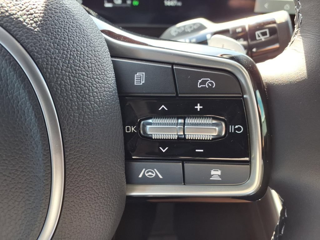Certified 2026 Kia Carnival SX Prestige FWD image 21