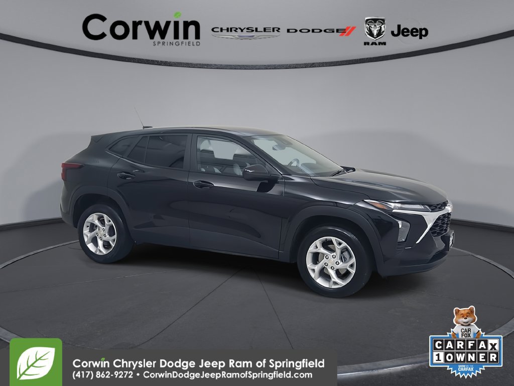 Used 2026 Chevrolet Trax LS w/ LS Convenience Package