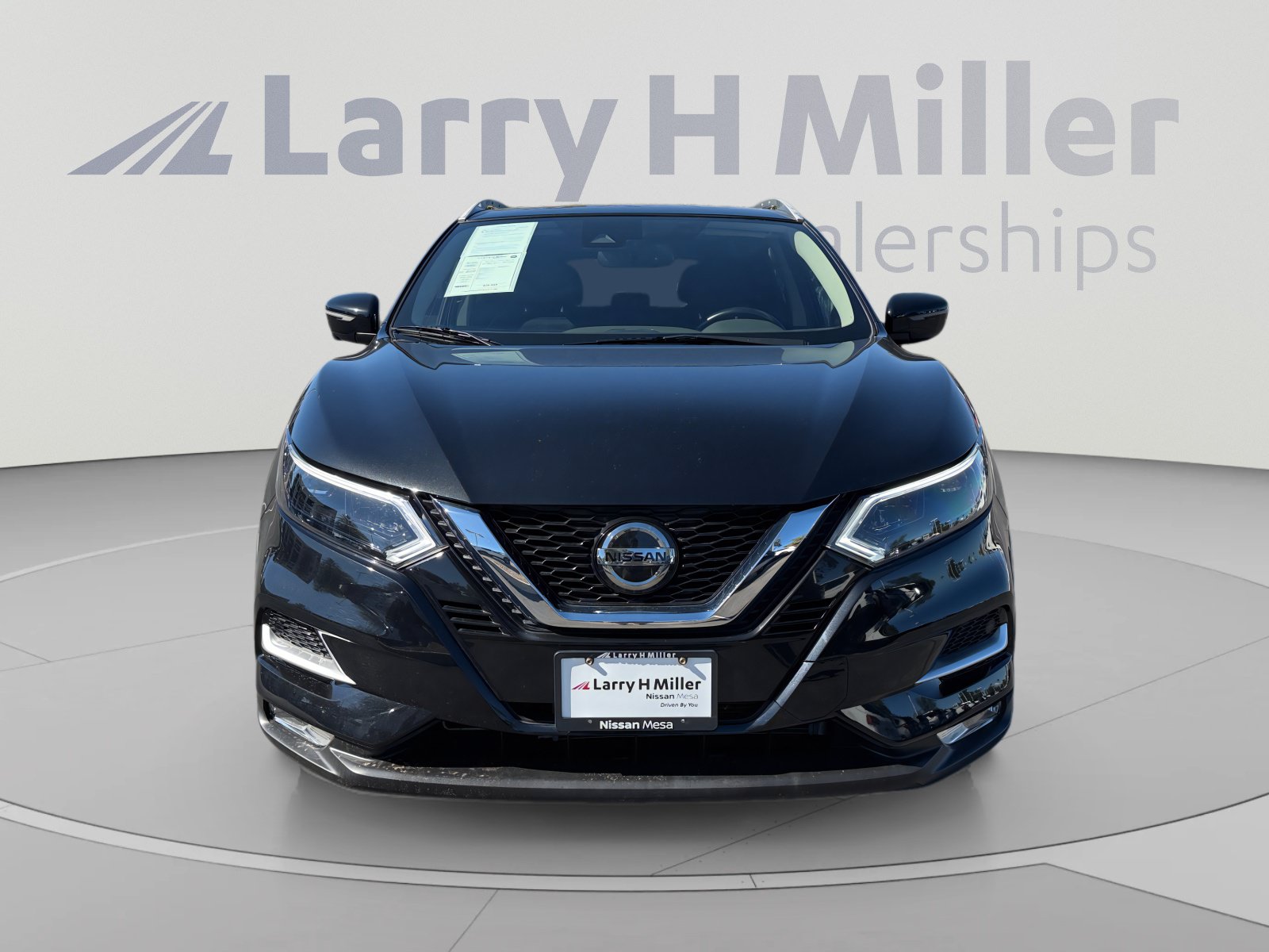 Used 2021 Nissan Rogue Sport SL w/ Premium Package FWD image 8