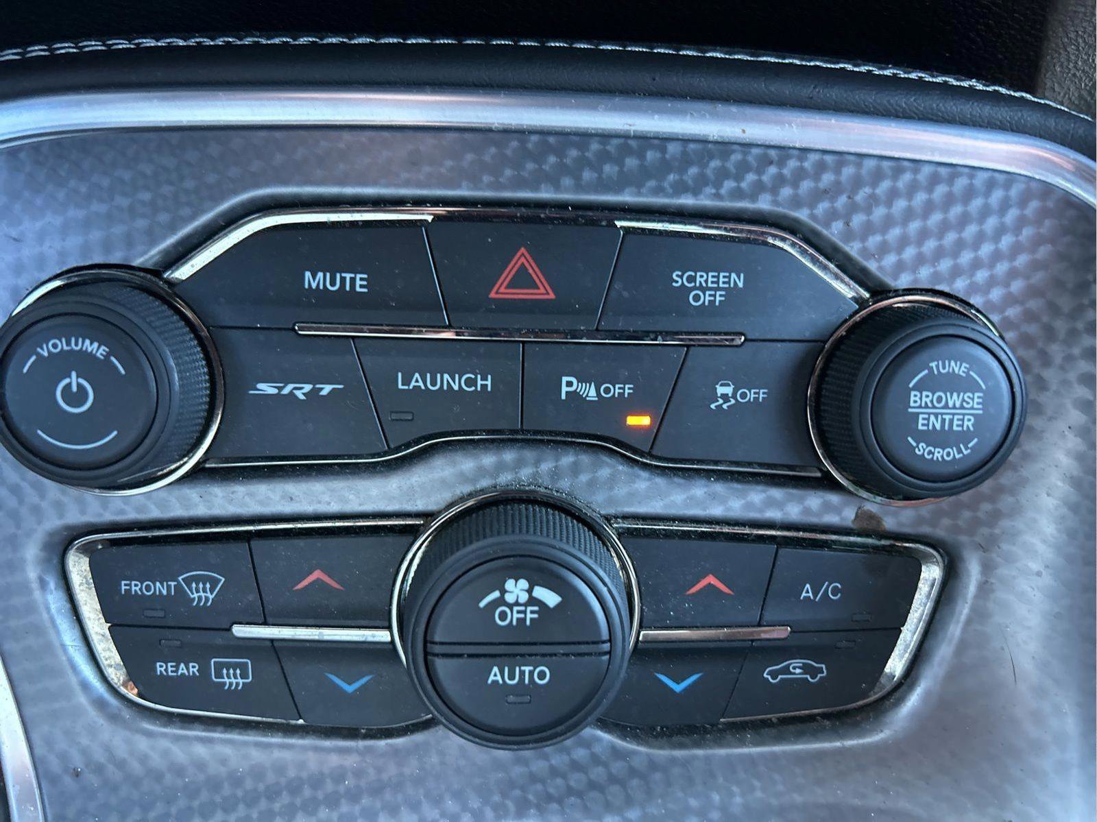 Used 2018 Dodge Challenger SRT Hellcat image 31