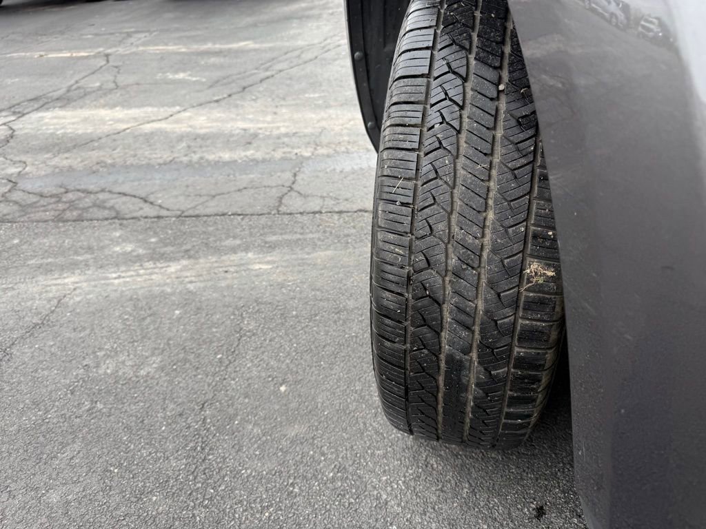 Used 2018 Dodge Journey SE image 11