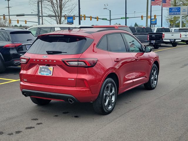 Certified 2024 Ford Escape ST-Line w/ Tech Pack #1 AWD/4WD image 4