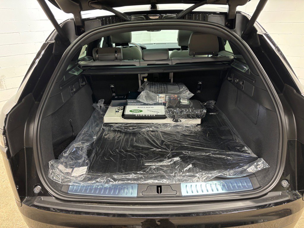 New 2026 Land Rover Range Rover Velar S image 41
