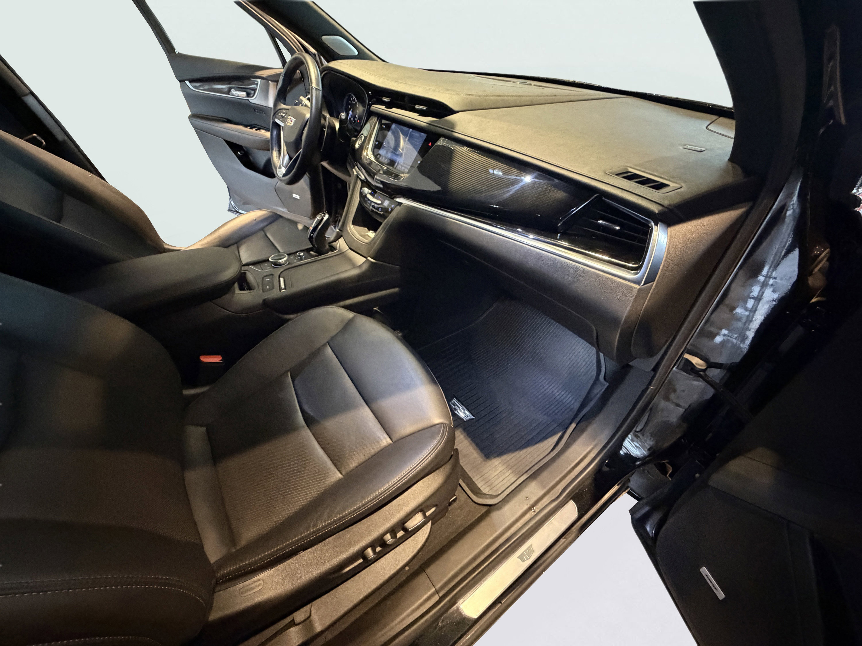 Used 2021 Cadillac XT6 Sport image 30