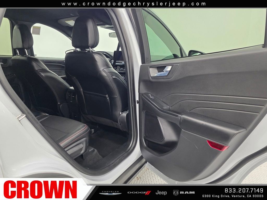 Used 2025 Ford Escape ST-Line image 15