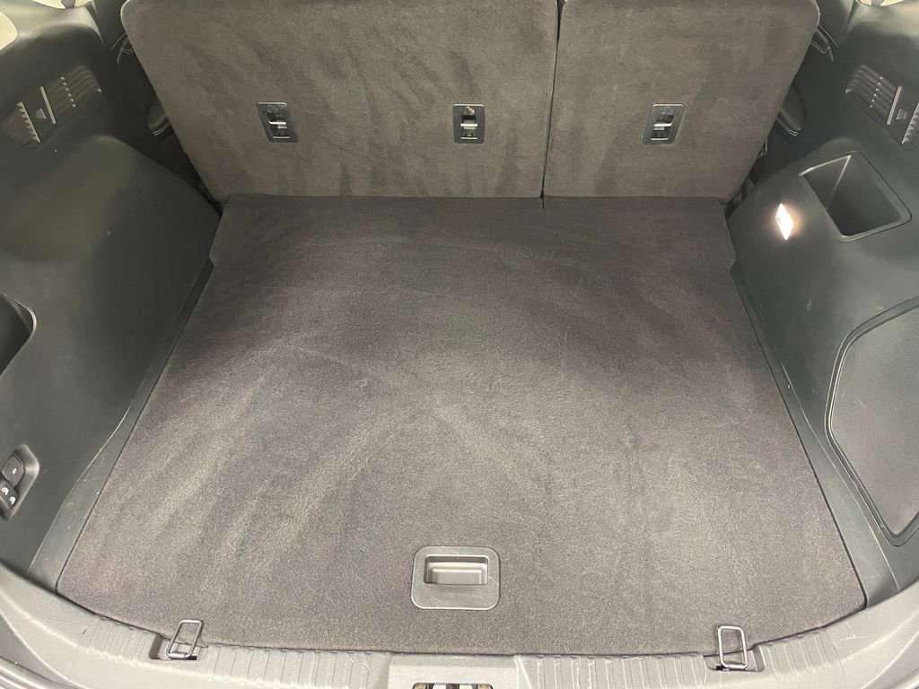 Used 2020 Ford Edge Titanium image 57