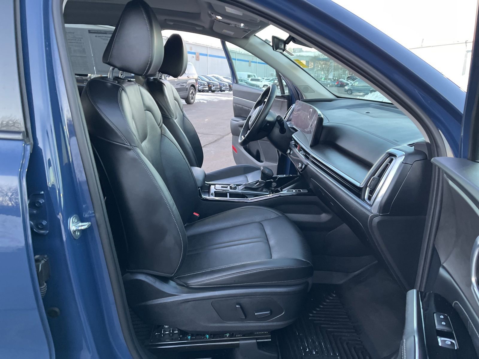 Used 2024 Kia Sorento SX image 16