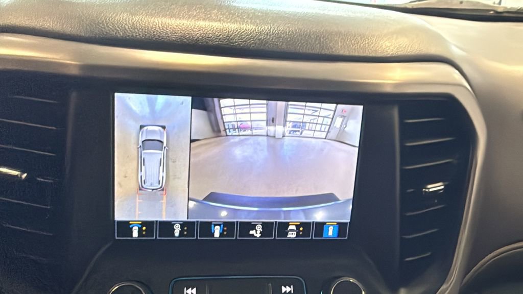 Used 2023 GMC Acadia AT4 w/ Technology Package image 39