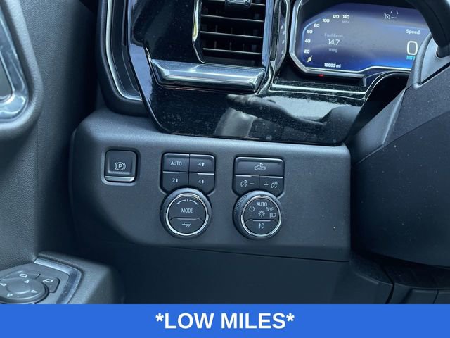 Used 2024 Chevrolet Silverado 1500 LT Trail Boss w/ Convenience Package II image 18