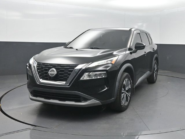 Used 2022 Nissan Rogue SV FWD image 2
