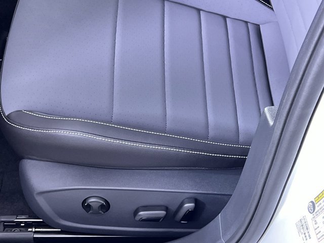 New 2026 Volkswagen Jetta SE FWD image 12