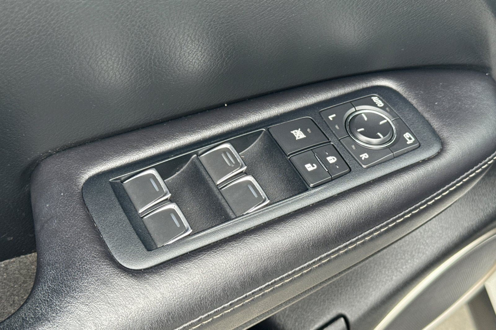 Used 2017 Lexus RX 350 FWD w/ Premium Package image 14