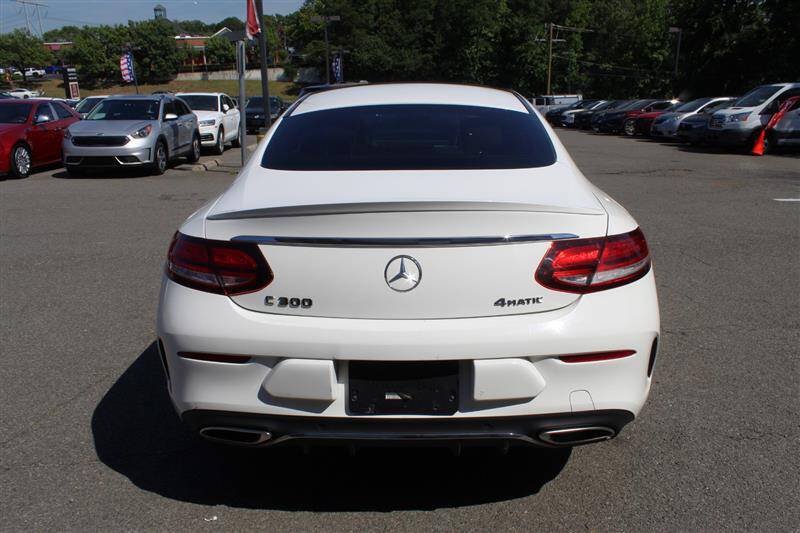 Used 2019 Mercedes-Benz C 300 4MATIC Coupe image 4