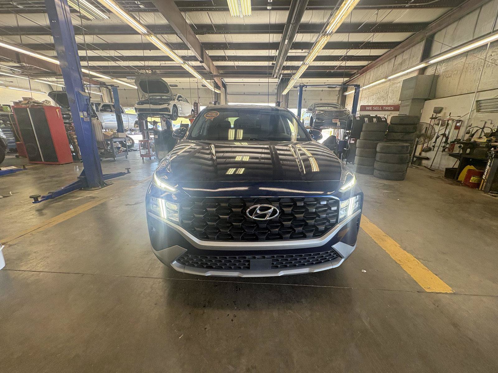 Used 2023 Hyundai Santa Fe SE FWD image 8