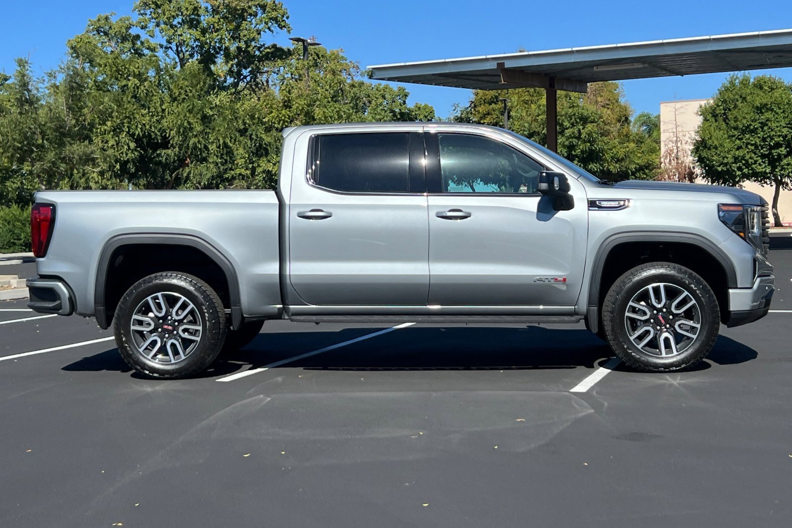 New 2026 GMC Sierra 1500 AT4 w/ AT4 Premium Package image 3