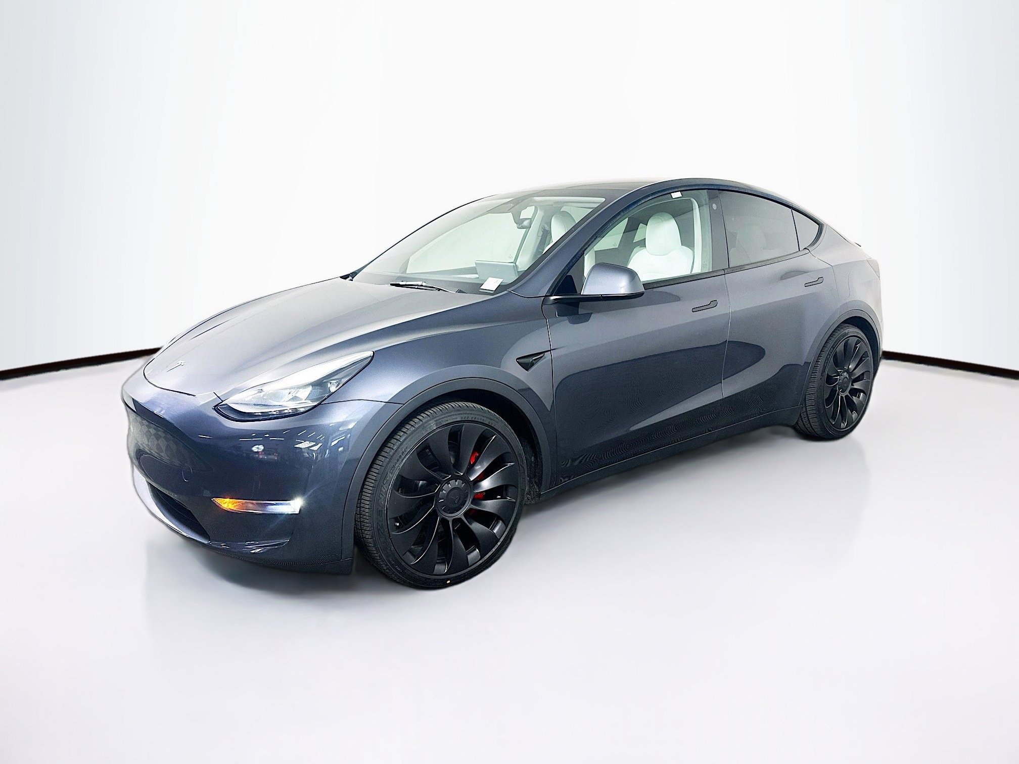Used 2023 Tesla Model Y Performance image 3