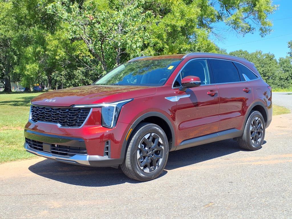 Used 2025 Kia Sorento S image 1