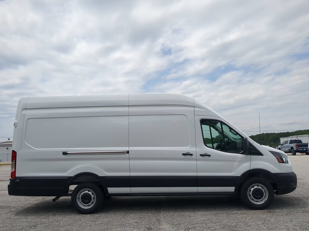 New 2026 Ford Transit 250 148 High Roof Extended RWD video 2
