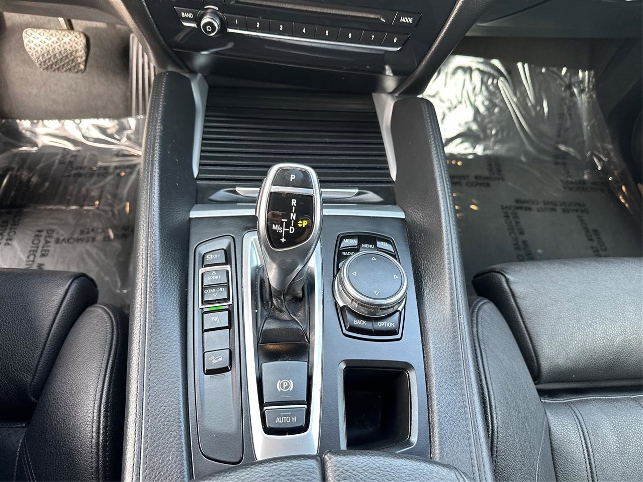 Used 2016 BMW X6 M50i AWD/4WD image 16