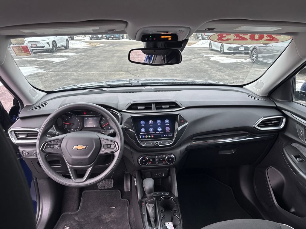 Used 2023 Chevrolet TrailBlazer LT w/ Convenience Package image 15