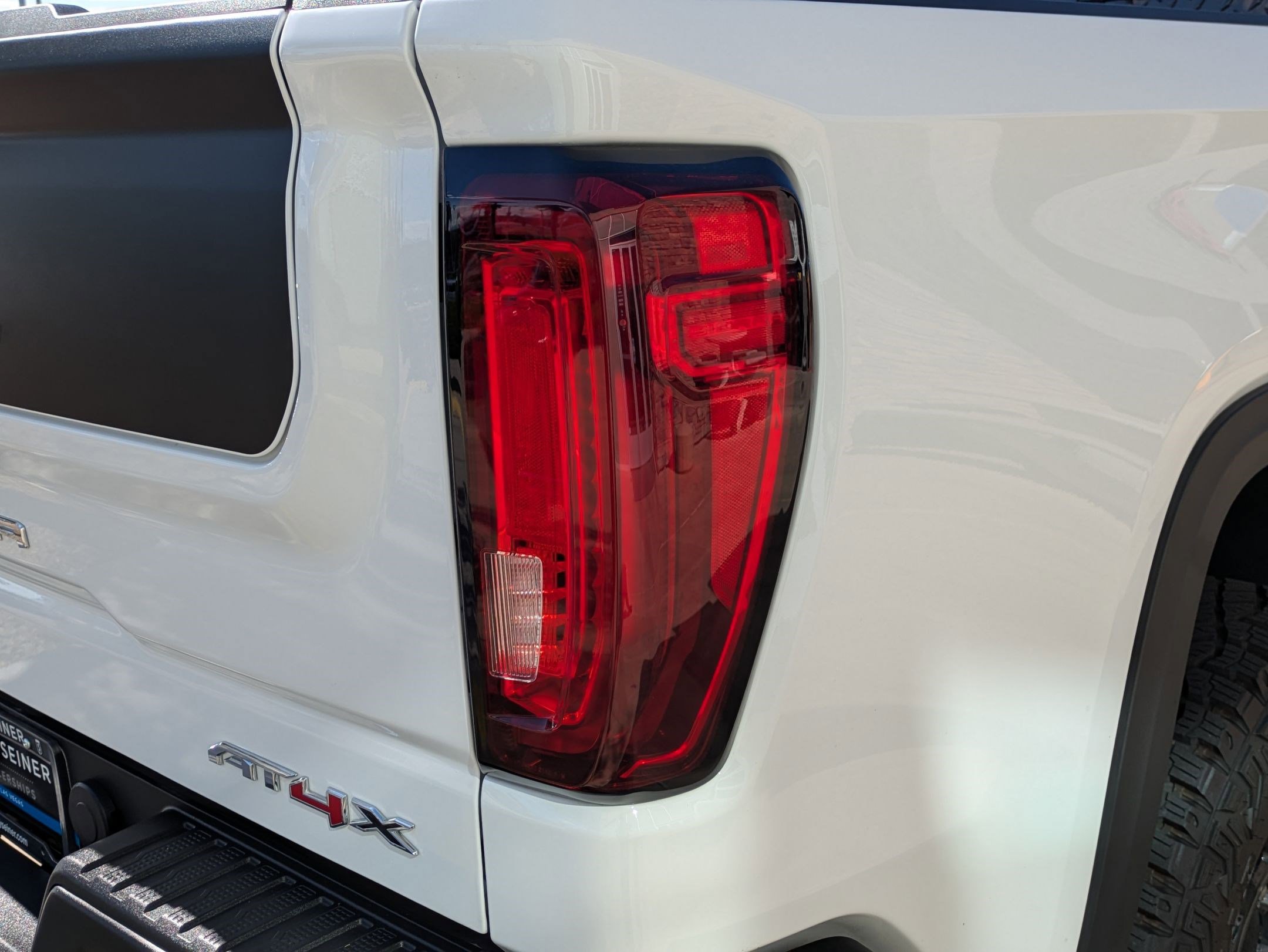 Certified 2024 GMC Sierra 1500 AT4X w/ AT4X AEV Edition image 11