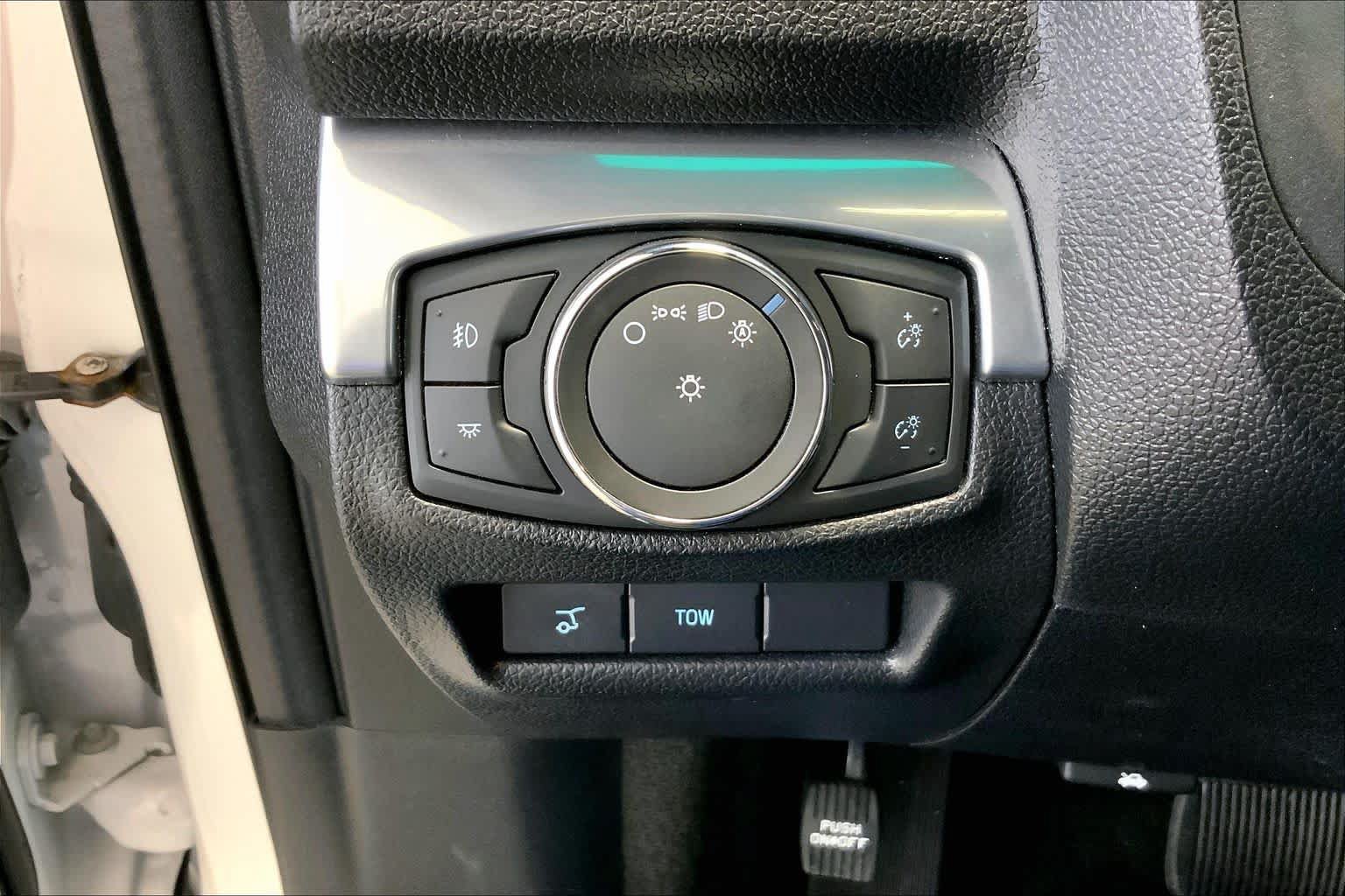 Used 2017 Ford Explorer Sport AWD/4WD image 34