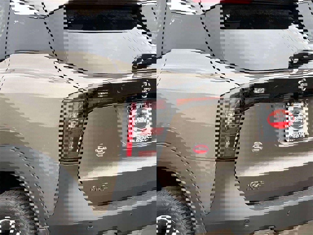 New 2026 Nissan Kicks SV w/ SV Premium Package image 9