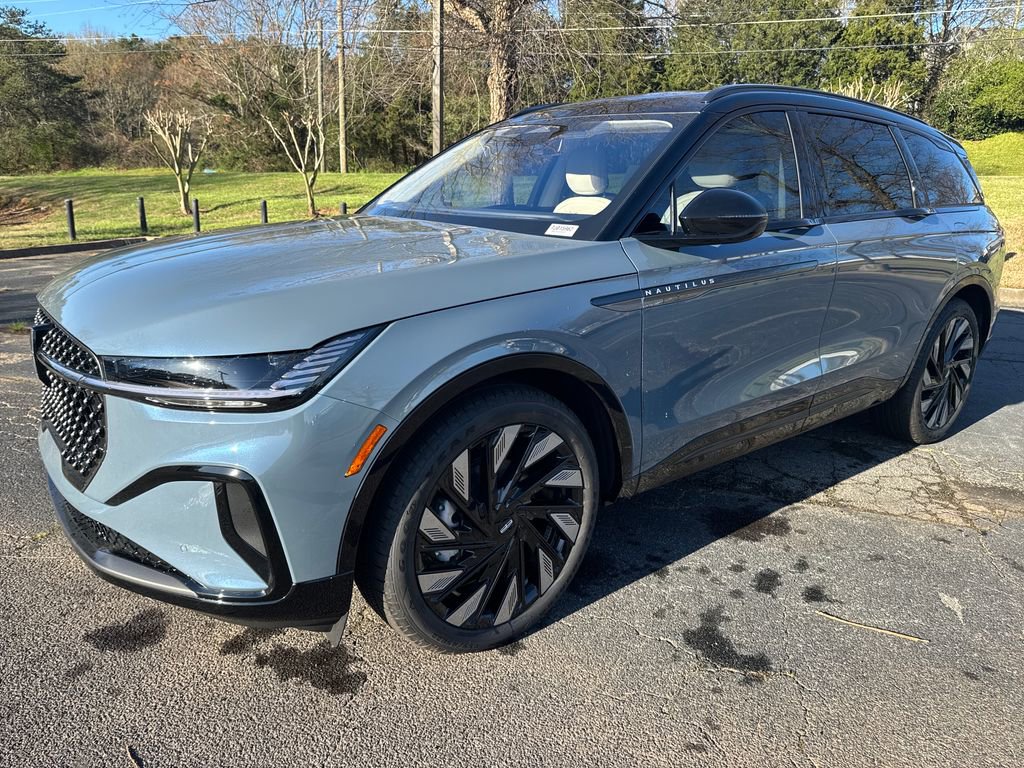 New 2026 Lincoln Nautilus Reserve w/ Jet Appearance Package image 8