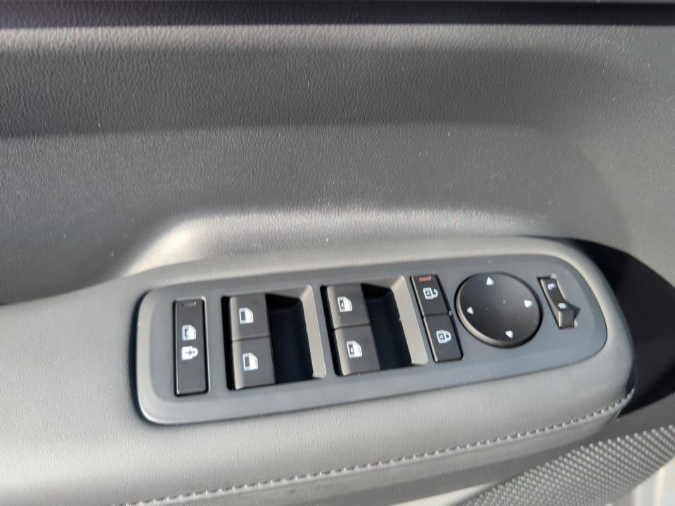 New 2027 Hyundai Santa Fe SEL FWD image 32