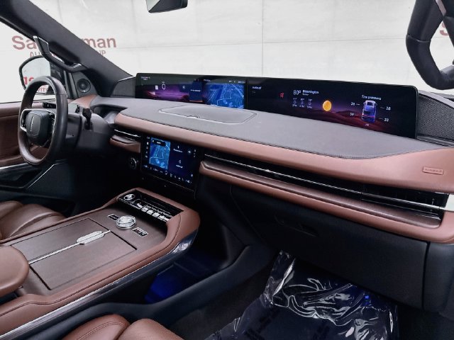 Used 2025 Lincoln Navigator Reserve AWD/4WD image 32