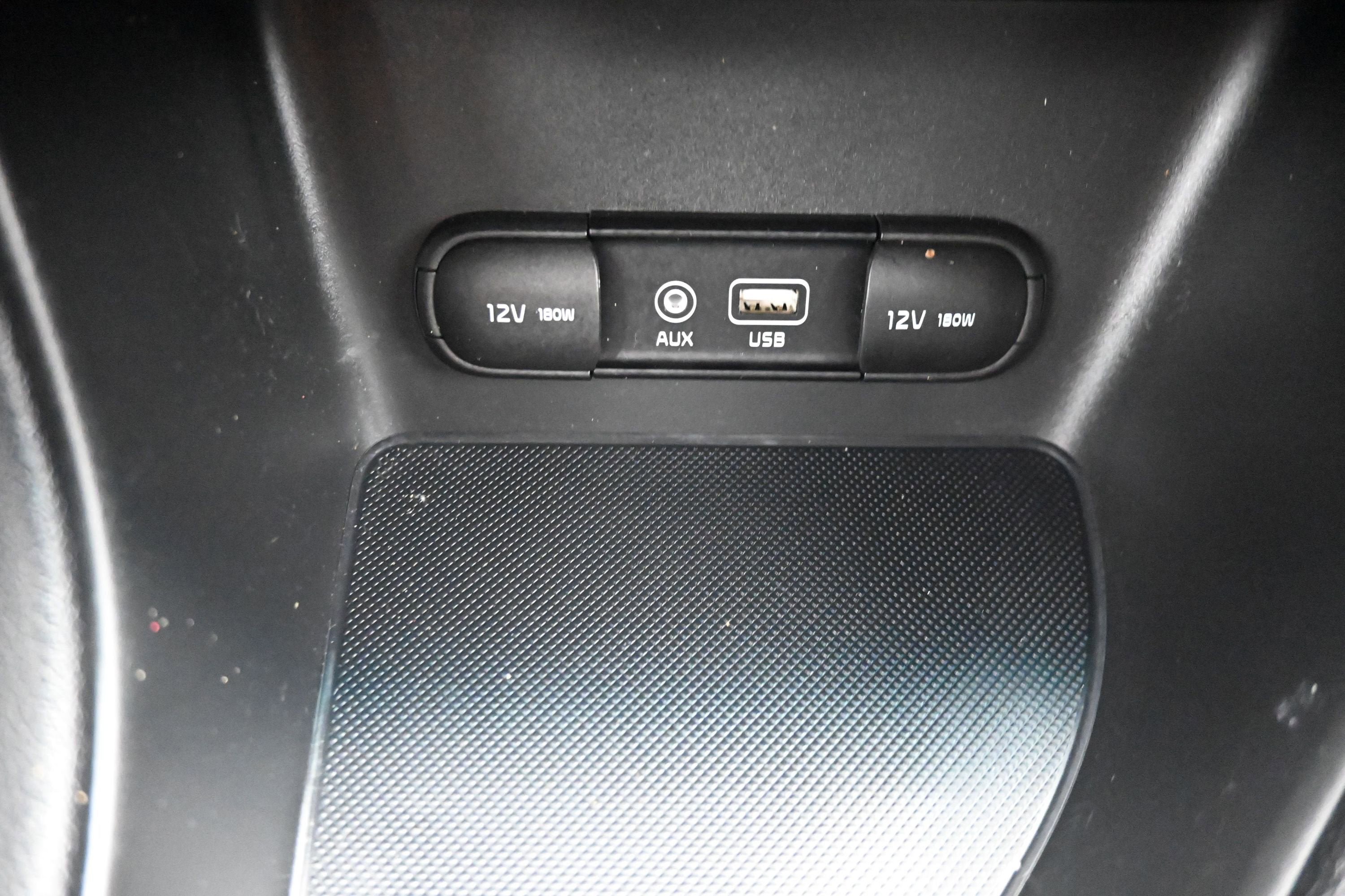 Used 2019 Kia Sportage LX AWD/4WD image 18