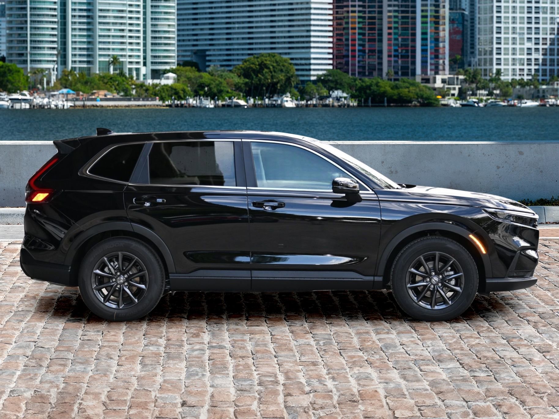 New 2025 Honda CR-V EX-L image 4