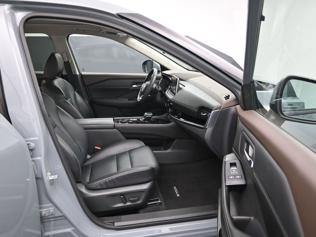 Used 2022 Nissan Rogue SL image 28
