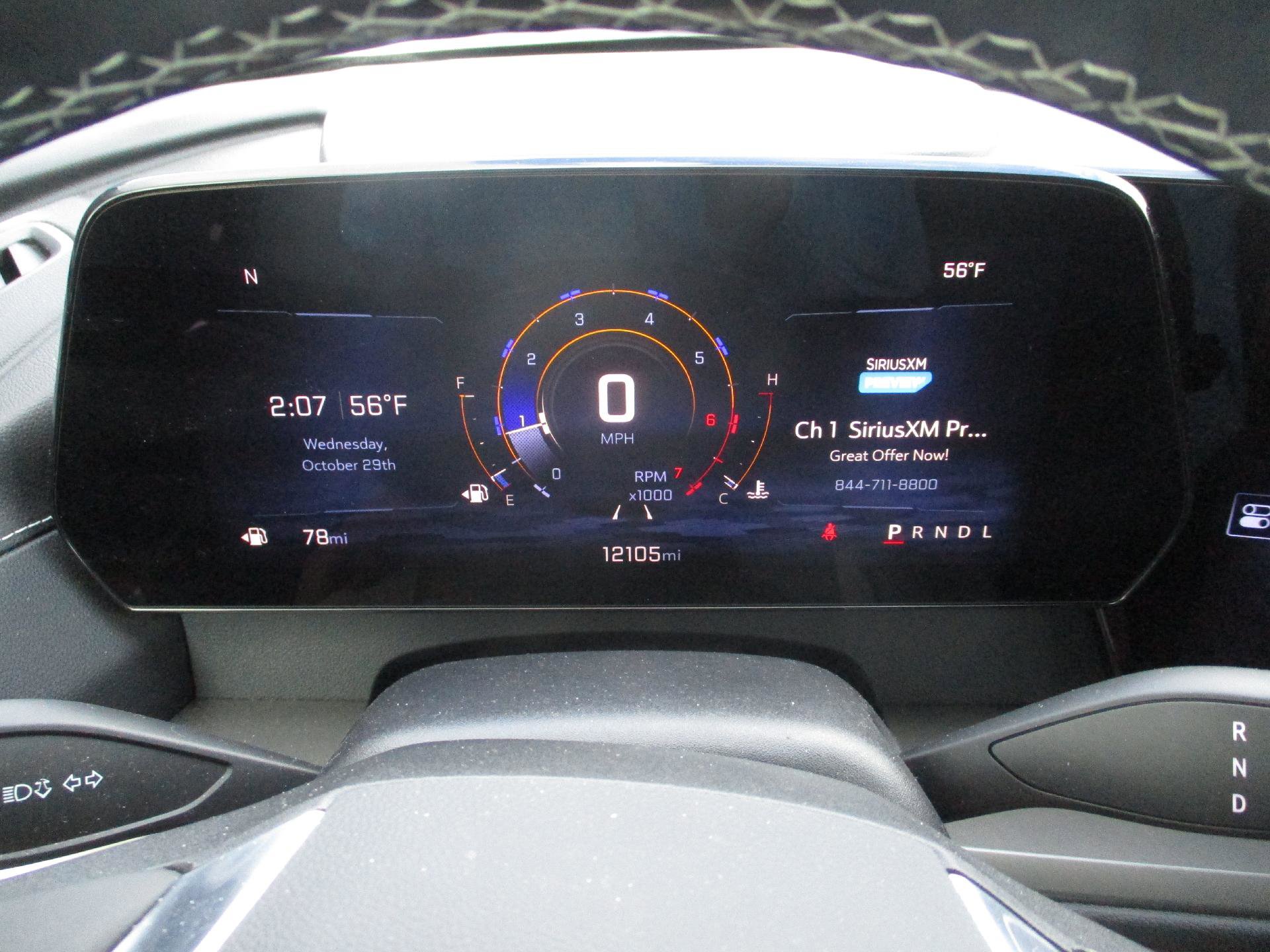 Used 2025 Chevrolet Traverse LT image 16