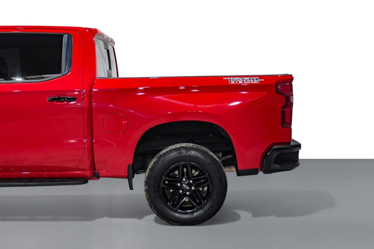 Used 2021 Chevrolet Silverado 1500 LT Trail Boss w/ Convenience Package II image 11