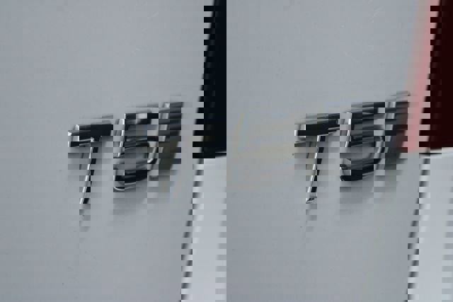 Used 2016 Volvo S60 T5 Inscription Platinum image 8