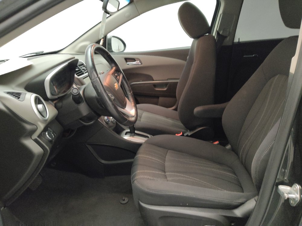 Used 2019 Chevrolet Sonic LT w/ Convenience Package FWD image 17
