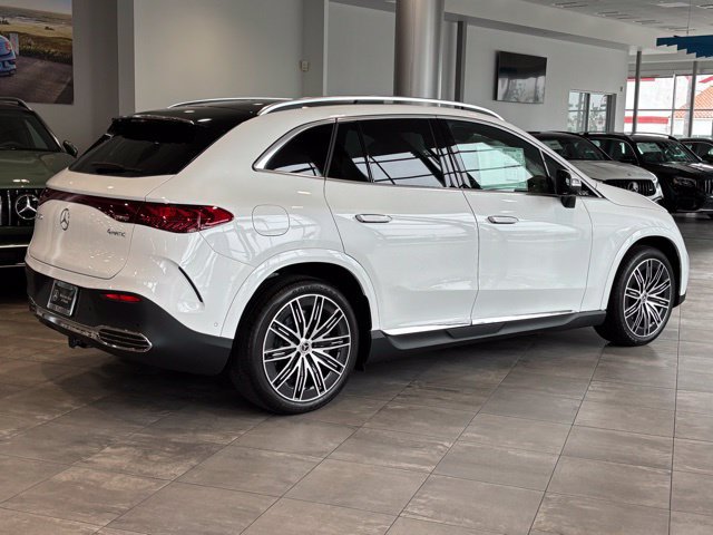 New 2026 Mercedes-Benz EQE 320 4MATIC SUV image 4