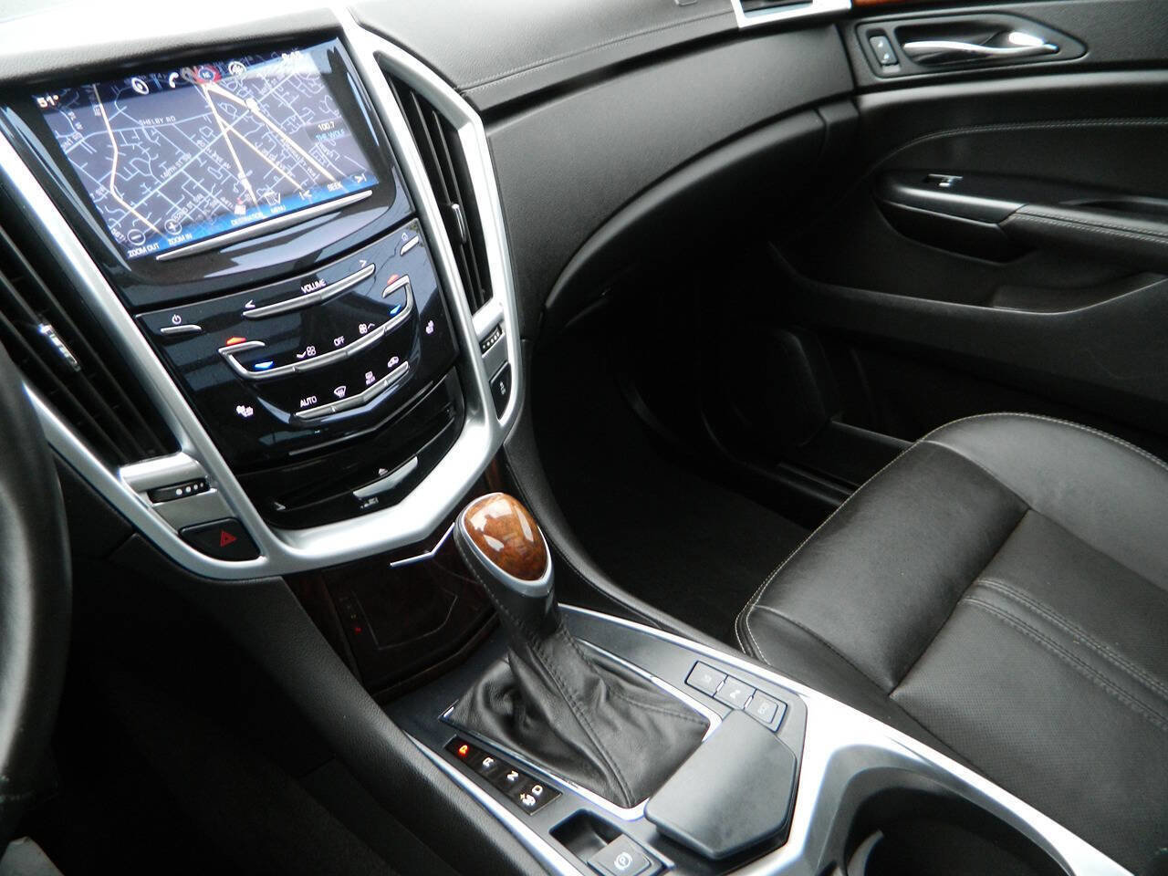 Used 2014 Cadillac SRX Luxury FWD image 21
