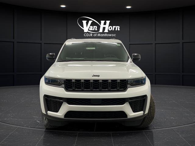 New 2026 Jeep Grand Cherokee Altitude image 12