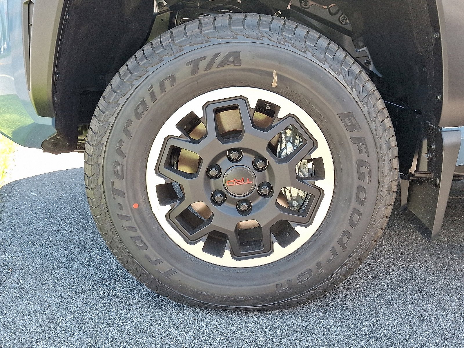 New 2026 Toyota Tacoma TRD Off-Road AWD/4WD image 4