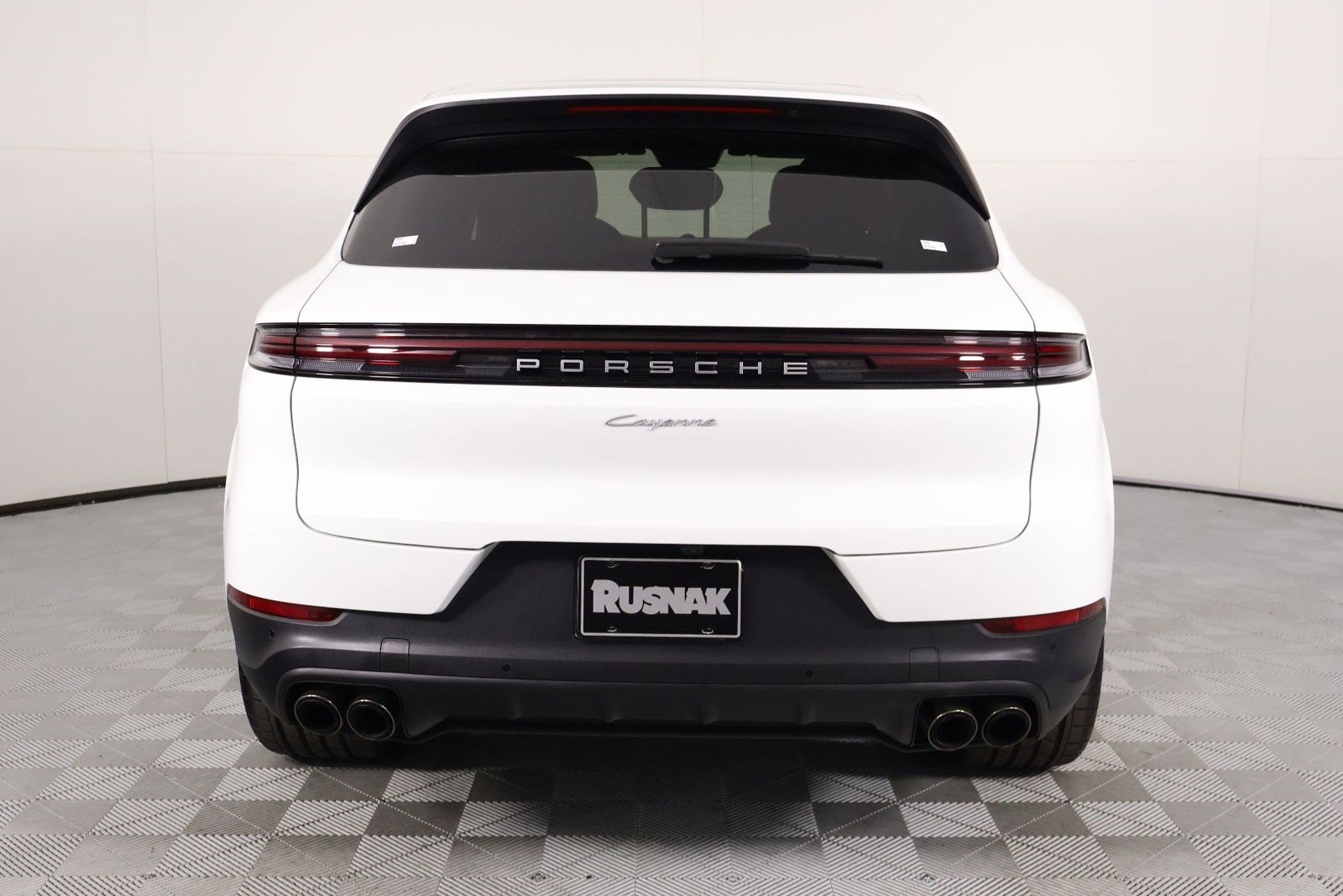 Certified 2026 Porsche Cayenne AWD/4WD image 6