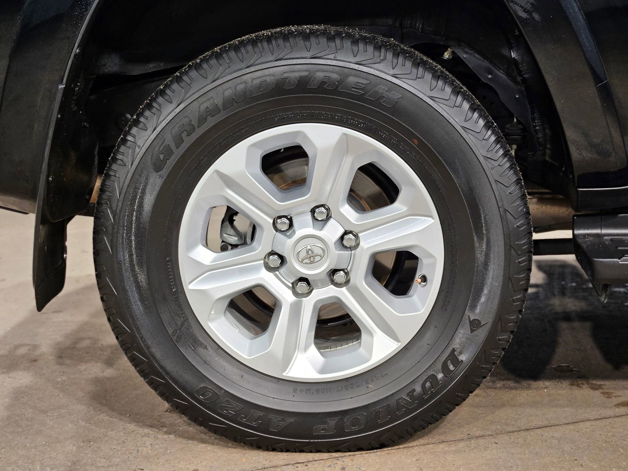 Used 2024 Toyota 4Runner SR5 Premium image 17