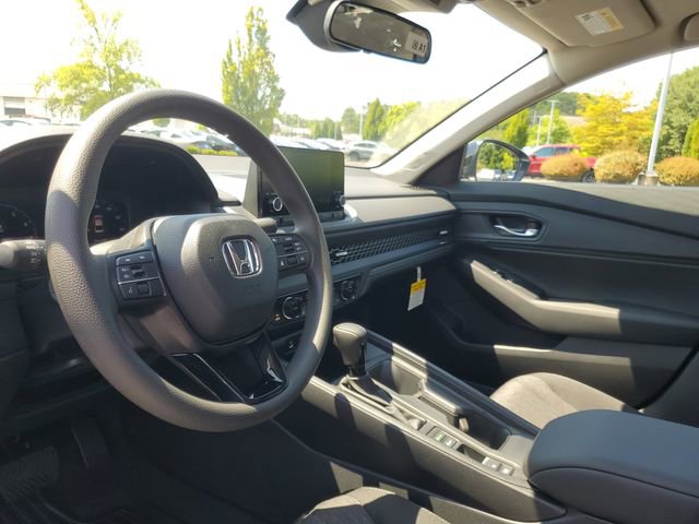 Used 2025 Honda Accord SE image 11