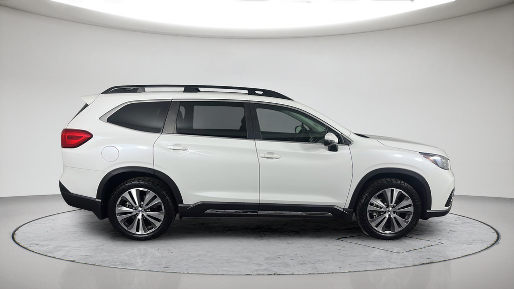 Used 2022 Subaru Ascent Limited w/ Technology Package AWD/4WD image 3